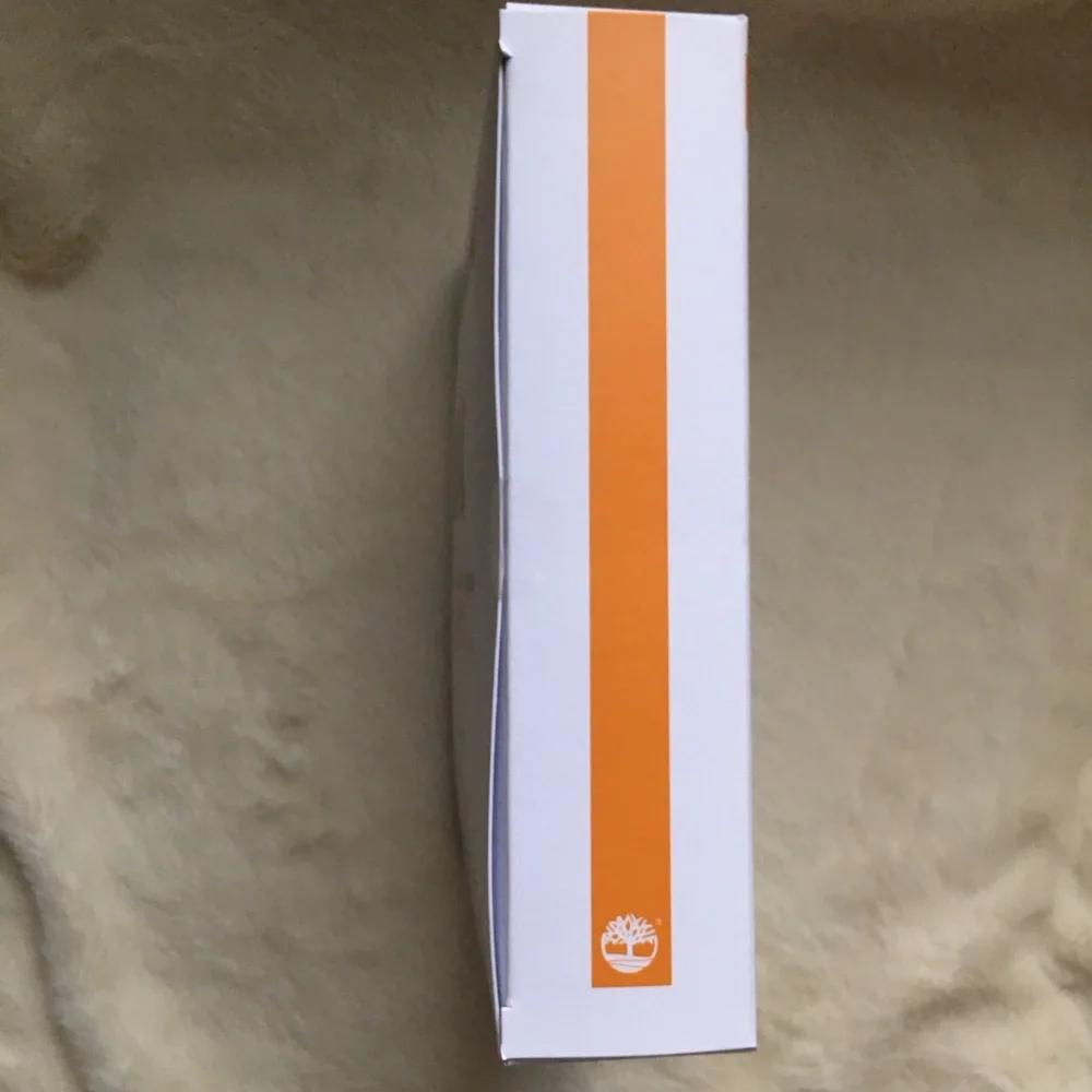 NIB Timberland Knit Hat and Socks Set